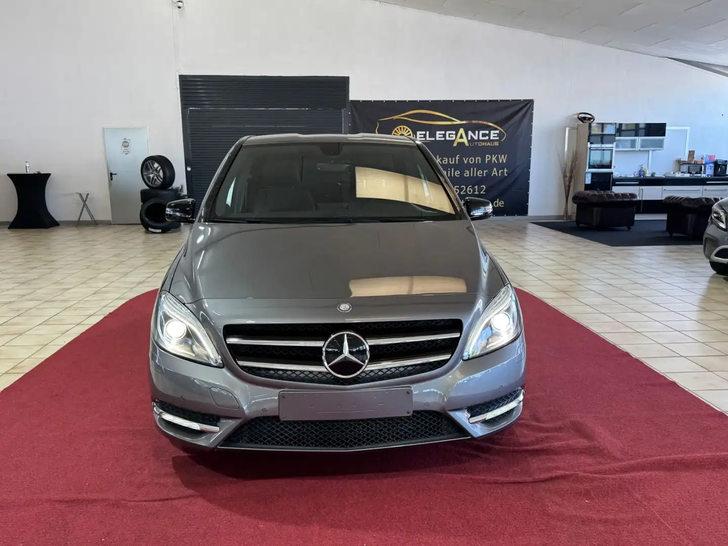 Mercedes-Benz B 250 Sportpaket Gris - 2