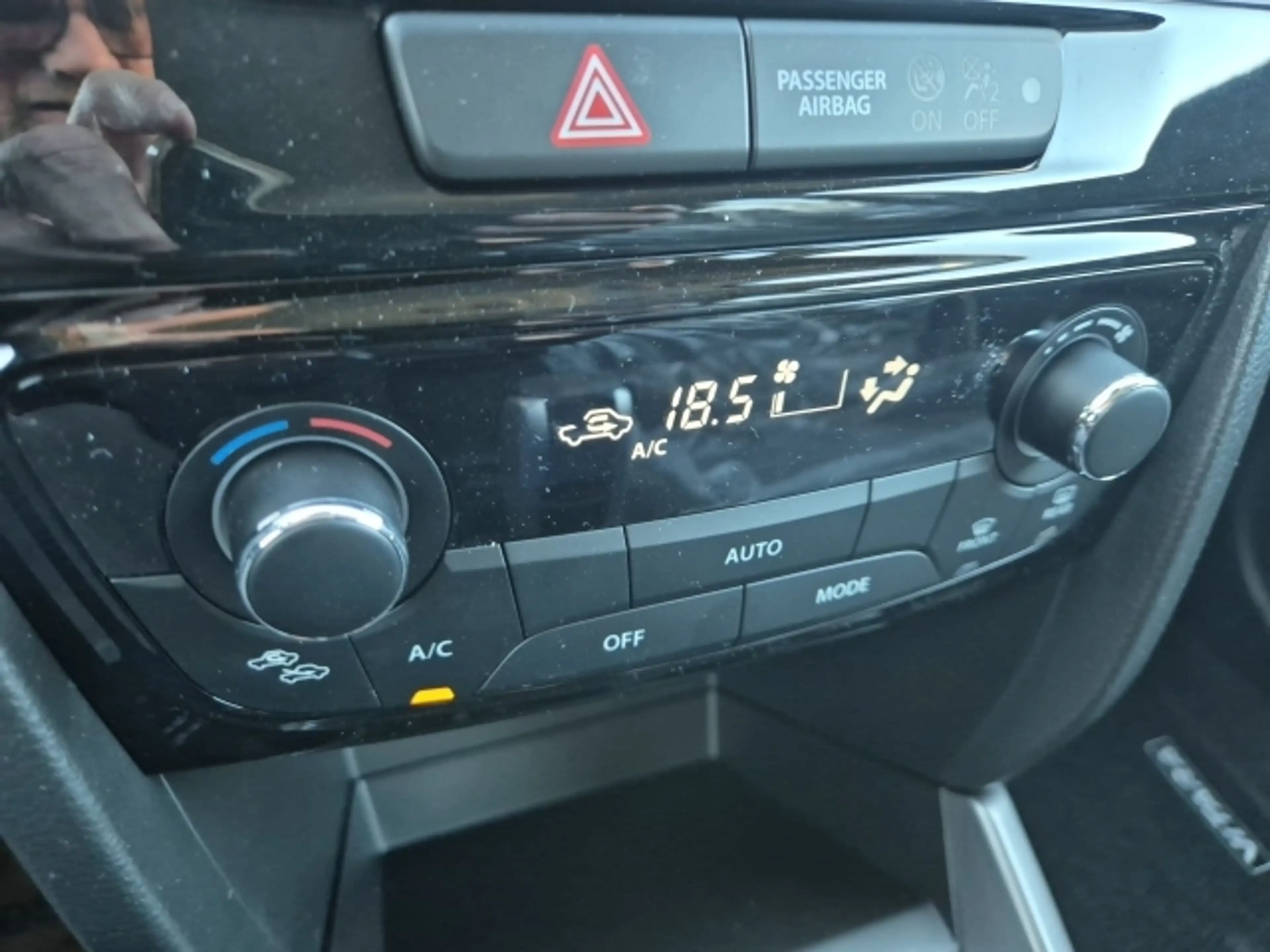 Suzuki Vitara Vitara 1,4 Hybrid Automatik — photo 14