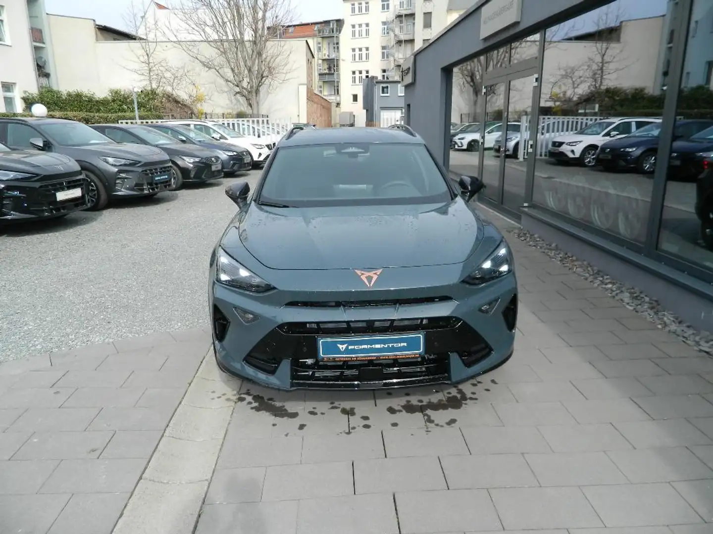 CUPRA Formentor 1.5 e-HYBRID DSG EdgeP/WinterP/Ganzjahresreifen Blau - 2