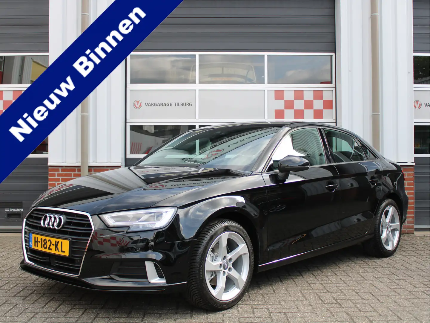 Audi A3 Limousine 30 TFSI Advance /LED/Climate/Virtual Coc Negro - 1