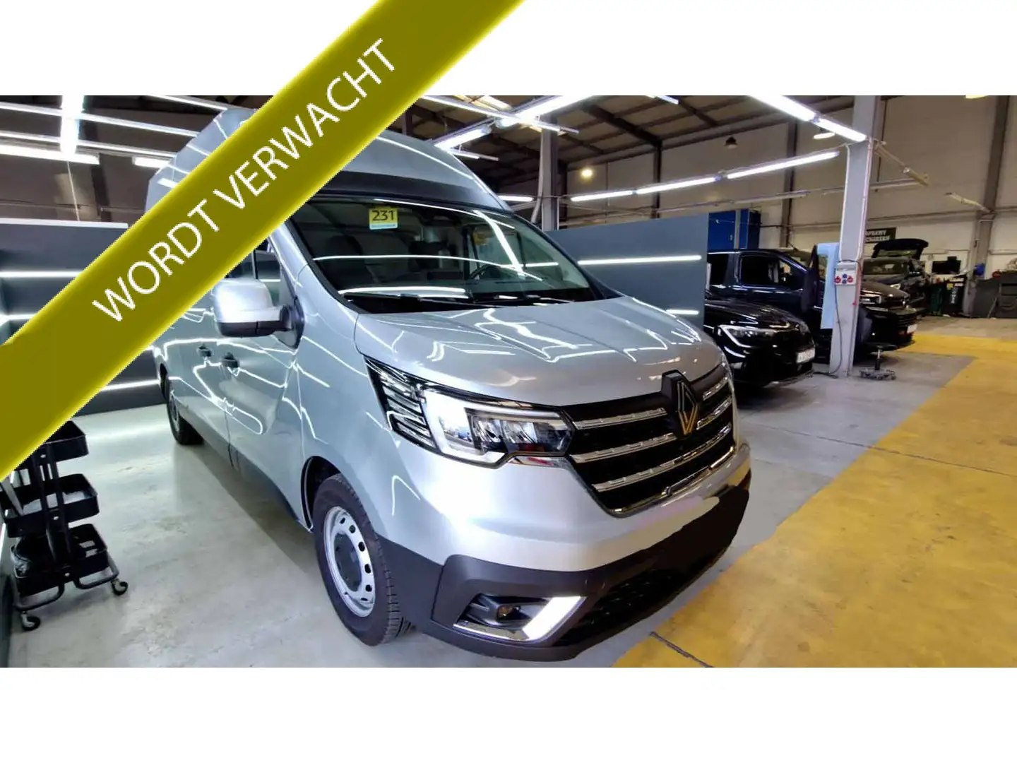 Renault Trafic 2.0 Blue dCi 170PK T30 L2H2 Extra Werkplaatsinrich Grigio - 1