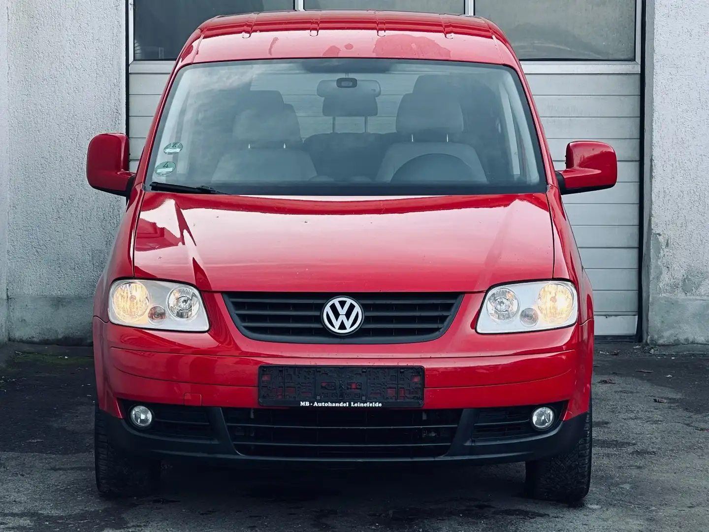 Volkswagen Caddy 2.0 TDI Life*SHZ*AHK*KLIMA*ALLWETTER*ALU Rojo - 2