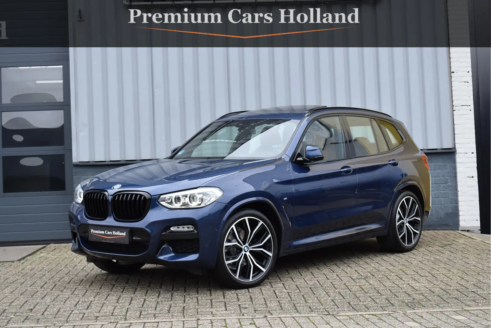 BMW X3 xDrive20i M-Pakket 184 Pk Pano Bruin Leder Trekhaa Blauw - 1