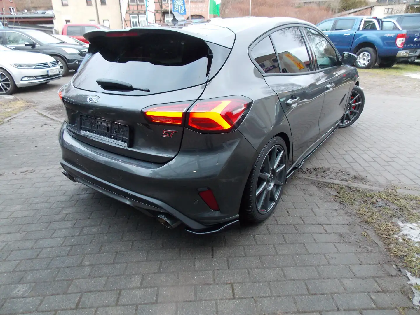 Ford Focus 2.3 ST Performance Grau - 2