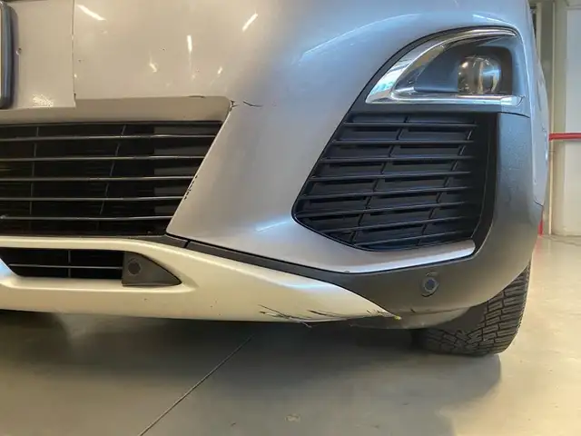 Peugeot 3008 view 13