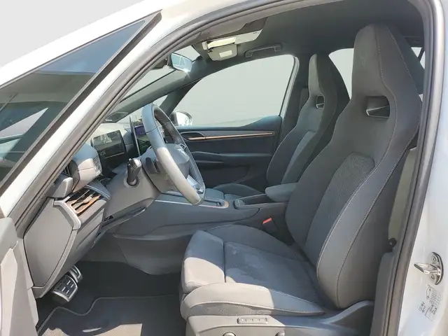 Cupra Born view 8