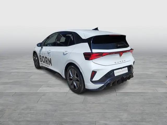 Cupra Born view 4