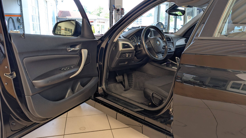 BMW 120 120 d Sitzheizung Klimaautomatik Parktronik hinten — photo 5
