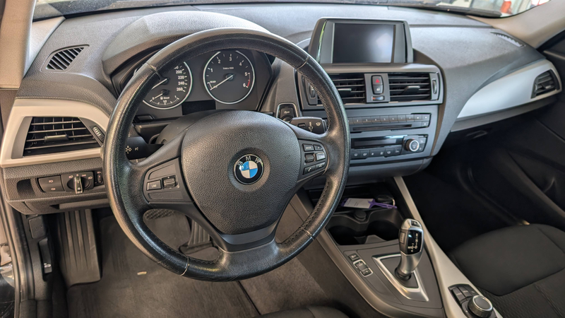 BMW 120 120 d Sitzheizung Klimaautomatik Parktronik hinten — photo 9