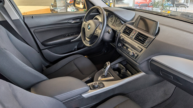 BMW 120 120 d Sitzheizung Klimaautomatik Parktronik hinten — photo 13