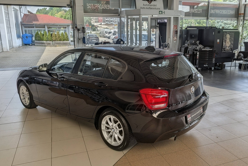 BMW 120 120 d Sitzheizung Klimaautomatik Parktronik hinten — photo 4