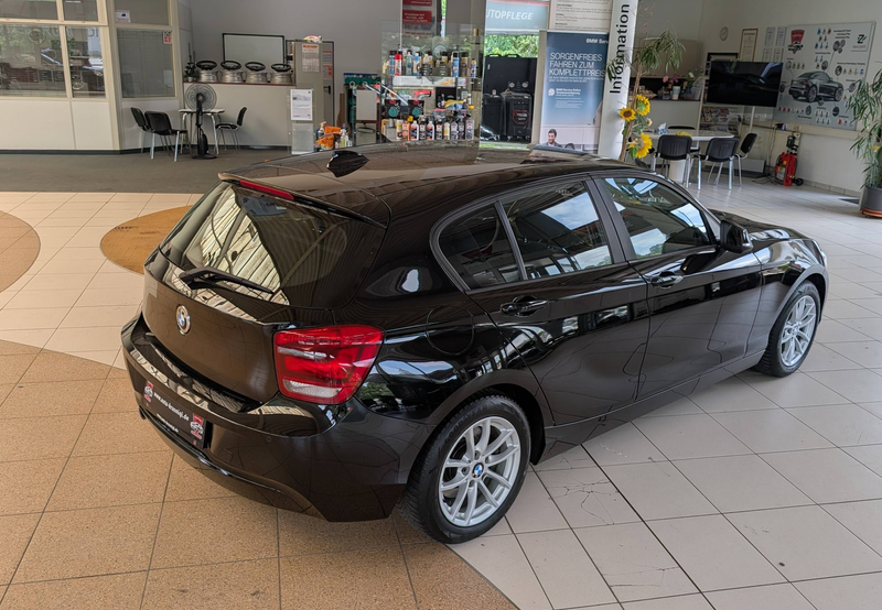 BMW 120 120 d Sitzheizung Klimaautomatik Parktronik hinten — photo 2