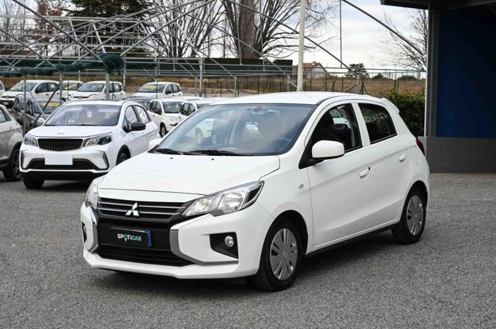 Mitsubishi Space Star 1.2 Invite Radio Bianco - 1