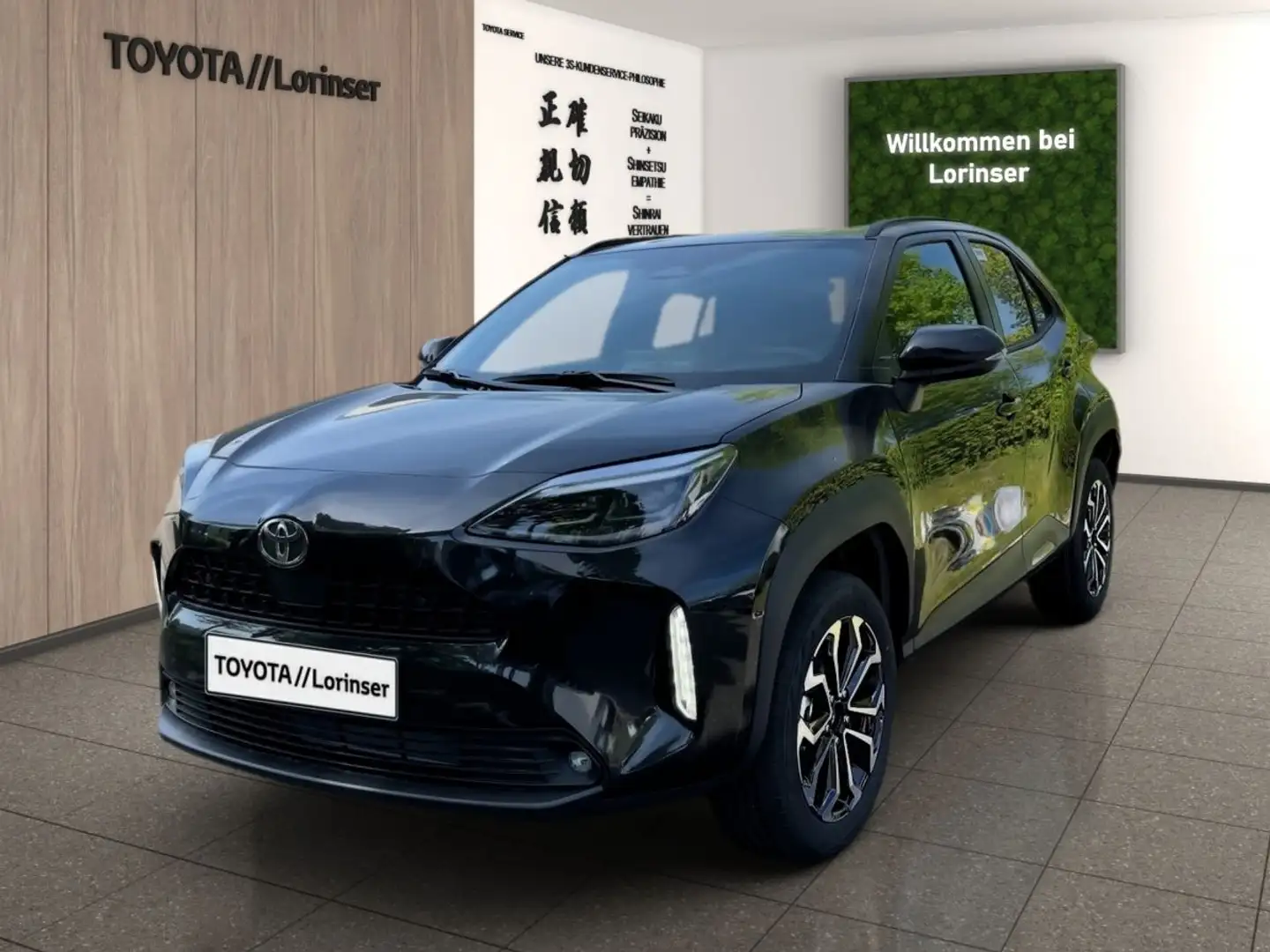 Toyota Yaris Cross 1.5 E FWD Teamplayer +FLA+SpurH+LM crna - 1