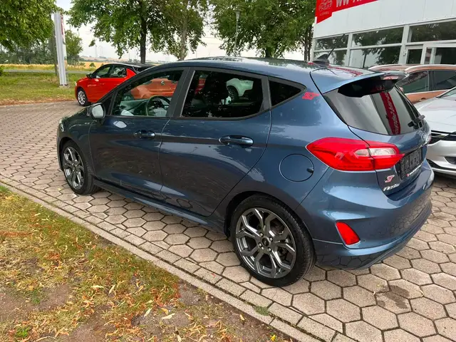 Ford Fiesta view 6