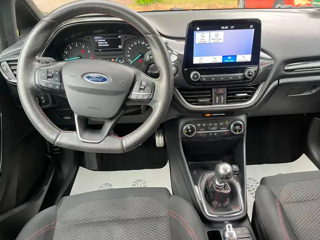 Ford Fiesta view 9