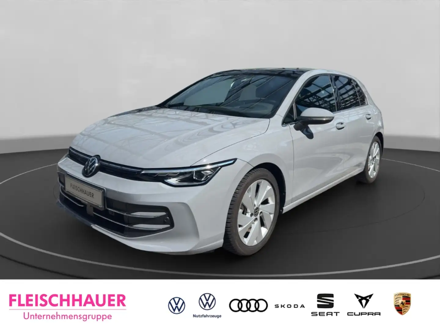 Volkswagen Golf VIII 1.5 eTsi Mildhybrid Style HUD AHK Pano Navi D Grau - 1
