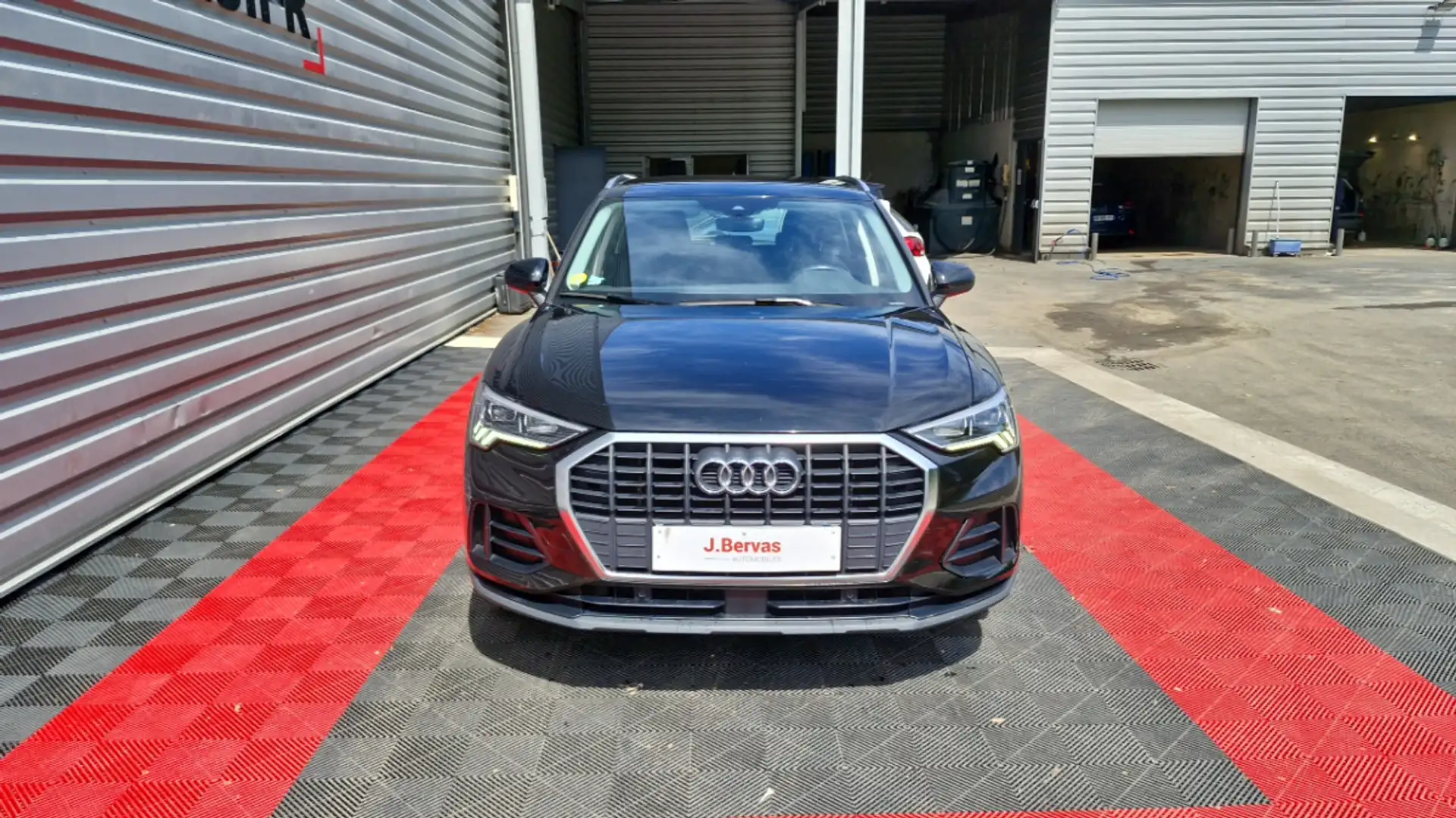 Audi Q3 2.0 35 TDI 150 S tronic BUSINESS LINE Noir - 2