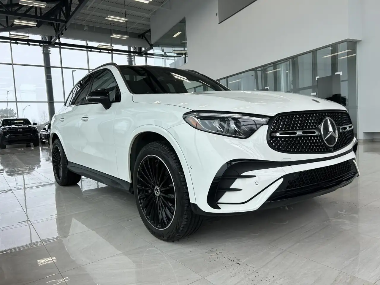 2023 Mercedes-Benz GLC