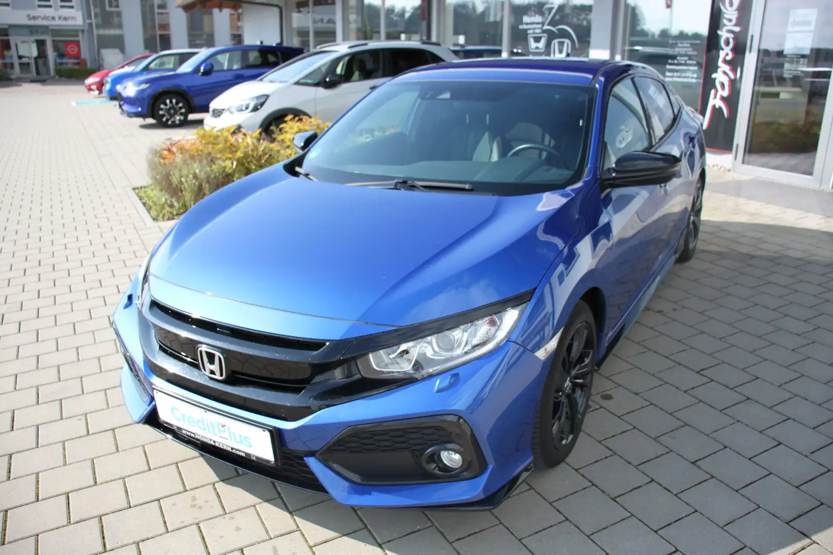 Honda Civic 1.0 Dynamic Limited Edition VTEC Blau - 1