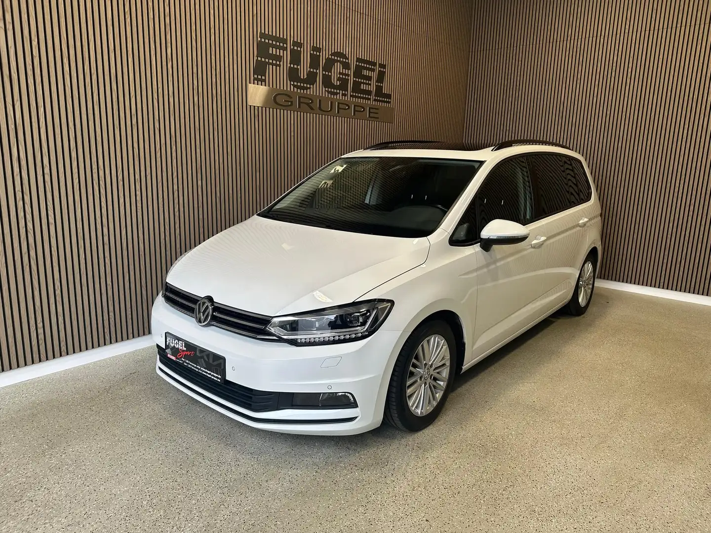 Volkswagen Touran 1.6 TDI DSG Comfortline LED|Pano|ACC|AHK Weiß - 2