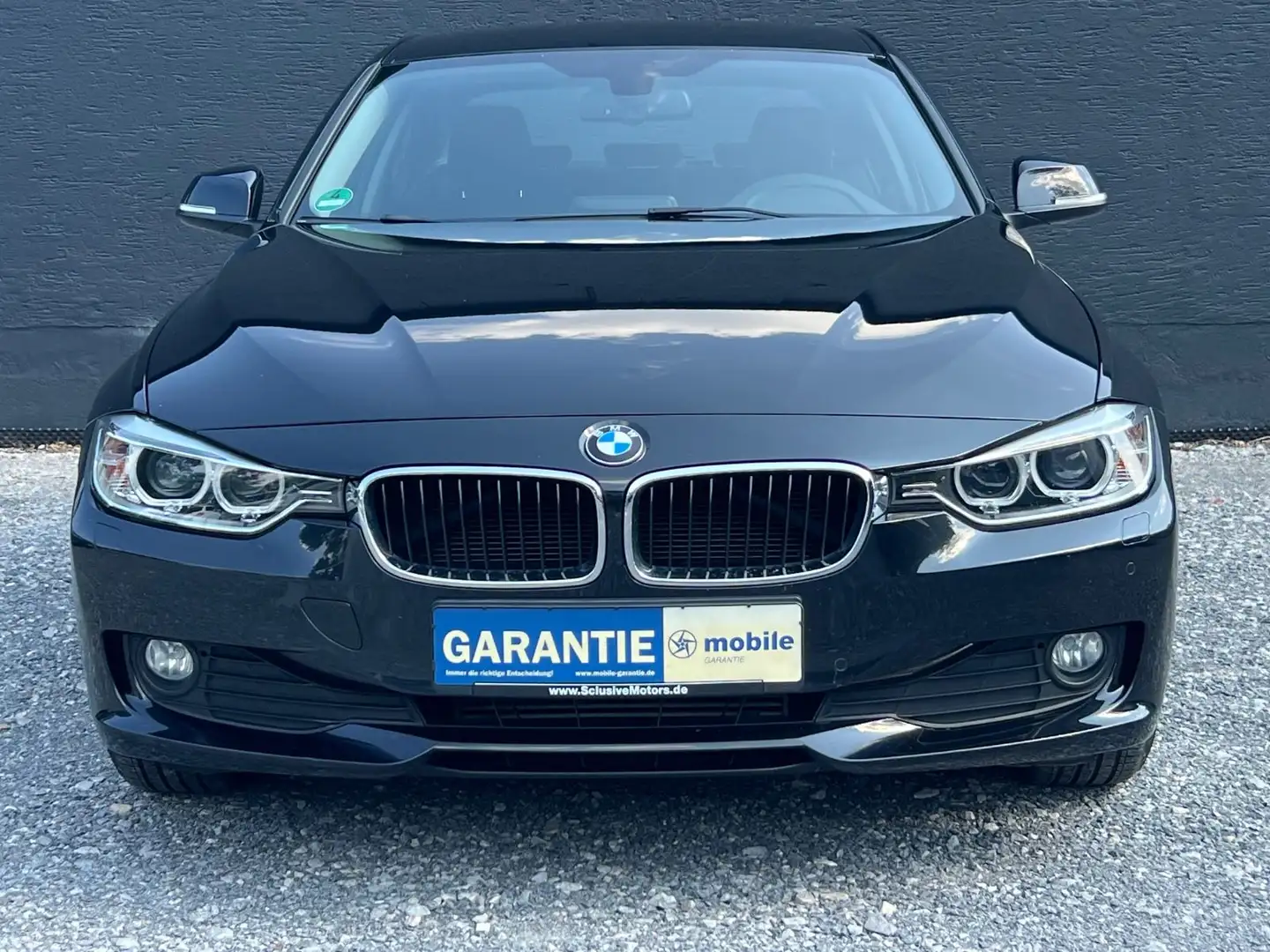 BMW 318 d xDrive LED Bi-Xenon Navi SHZ Tempomat Noir - 2