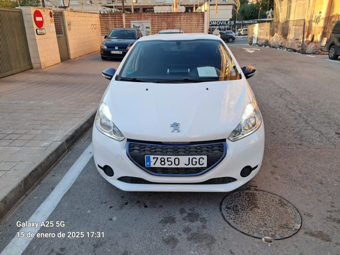 Peugeot 208 1.0 PureTech Like 68 Blanco - 2