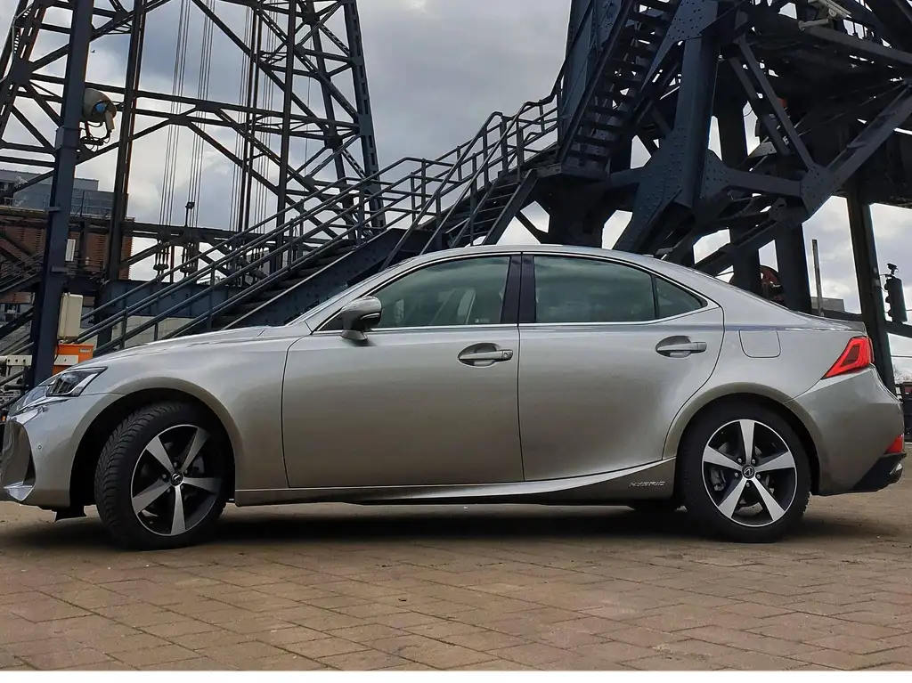 Lexus IS 300 2020 из Европы — купить под ключ