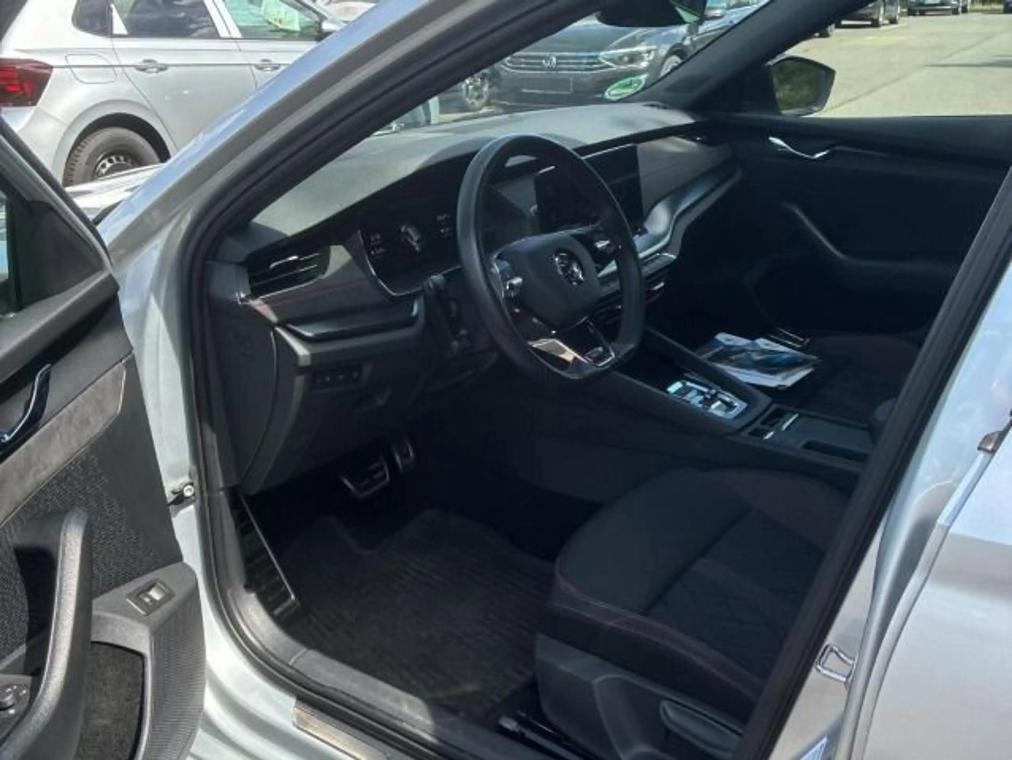 Skoda Octavia Combi RS iV MATRIX+NAVI+ACC+HuD+AHK-Vorb — photo 4