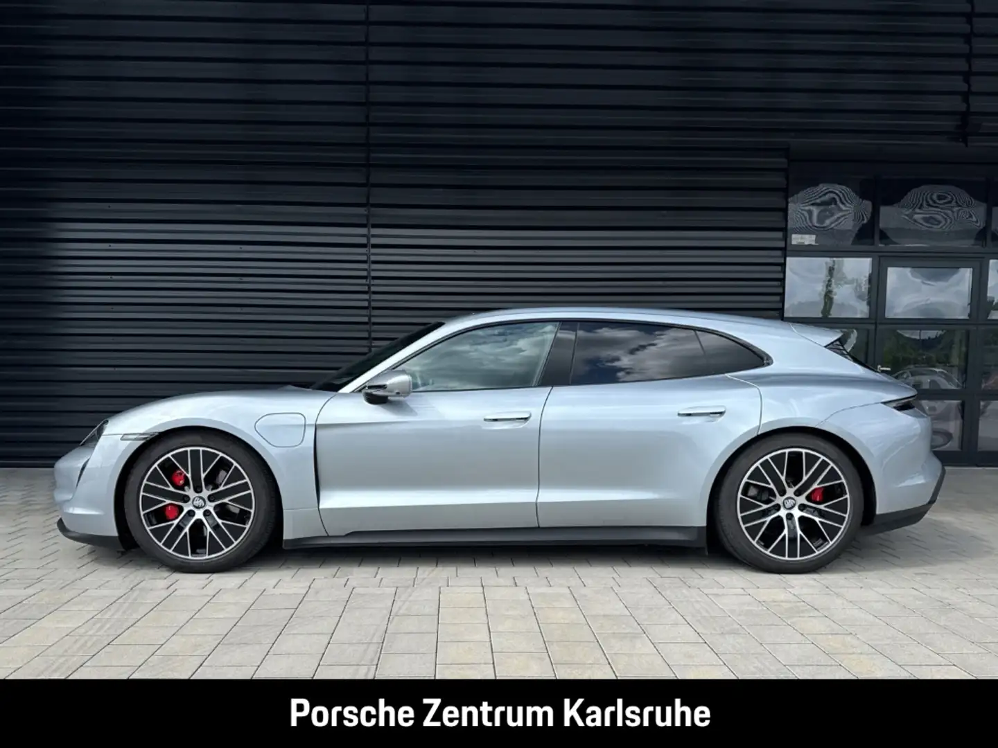 Porsche Taycan 4S Sport Turismo InnoDrive Surround-View Silber - 2