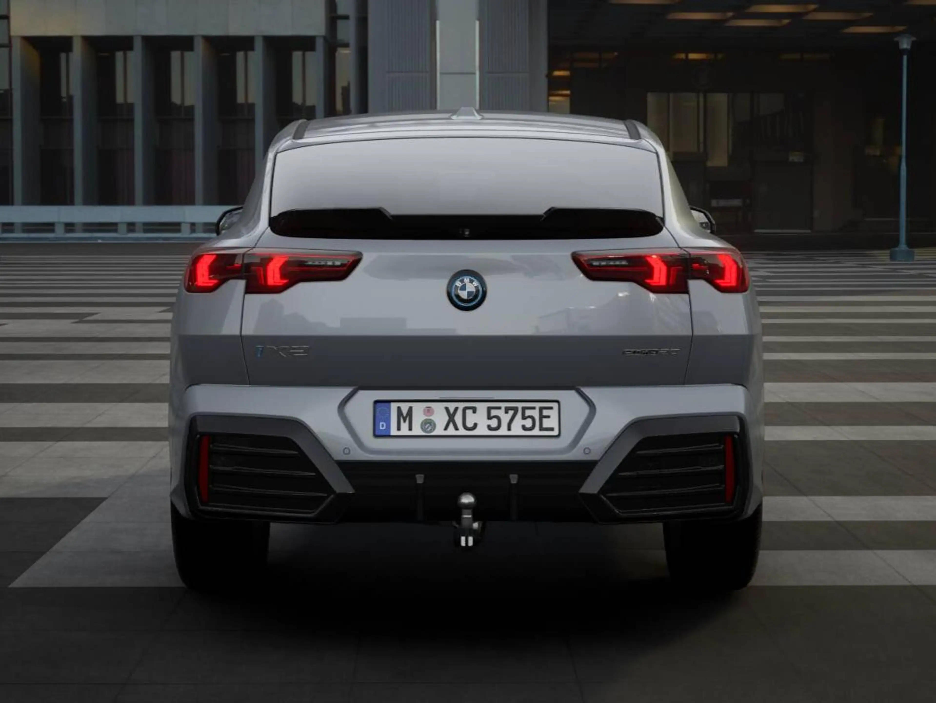 BMW iX2 eDrive20 M Edition — photo 5