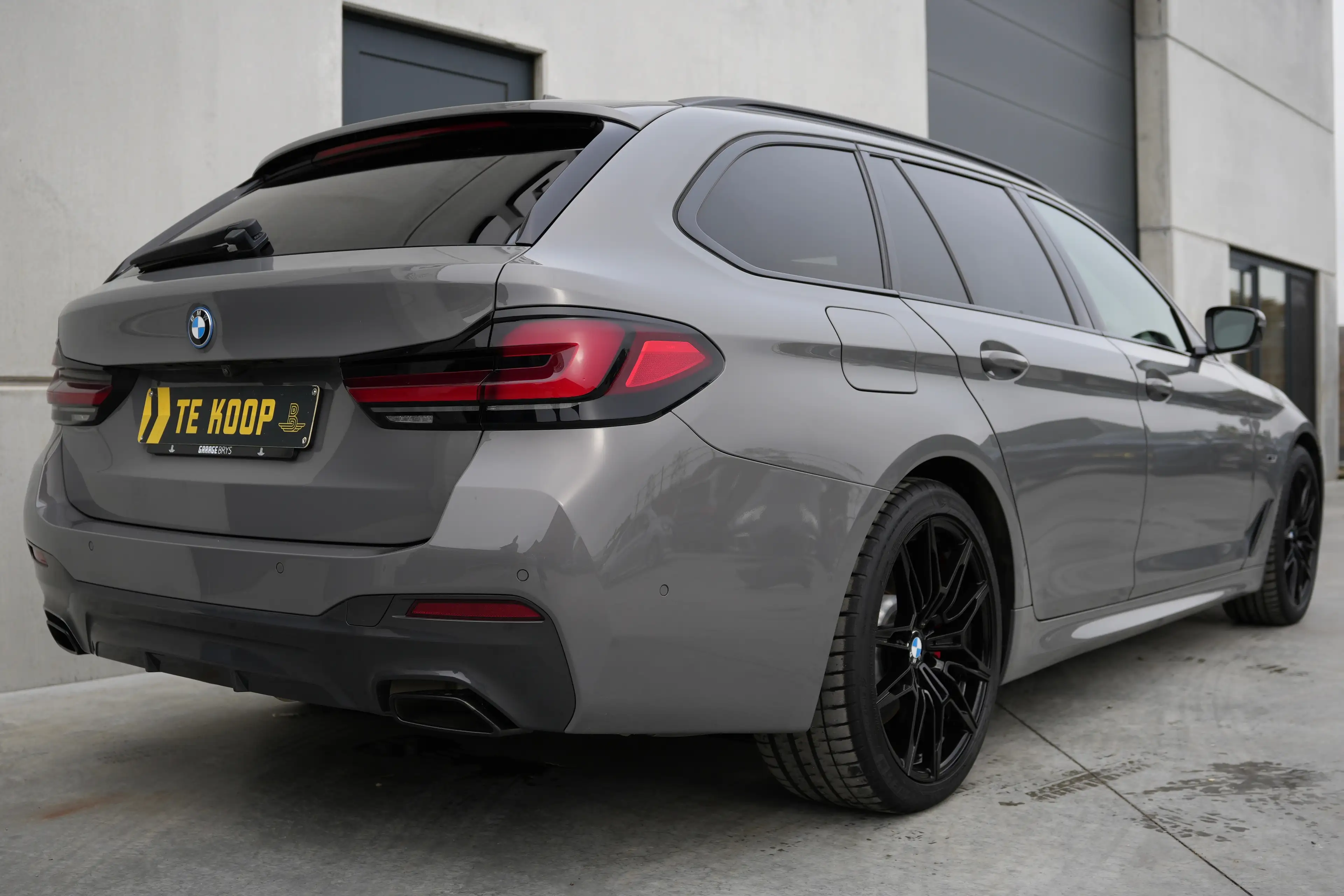 BMW 530 PHEV | M Sport | Pano | Harman/Kardon | 360° Camera | Trekhaak | ACC — photo 6