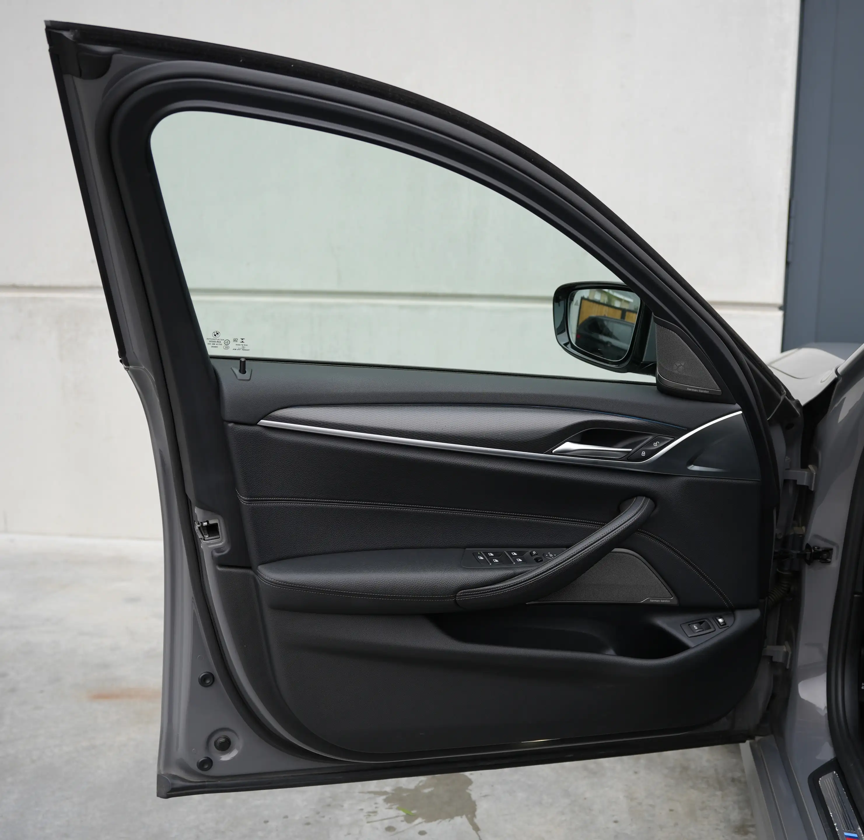 BMW 530 PHEV | M Sport | Pano | Harman/Kardon | 360° Camera | Trekhaak | ACC — photo 12