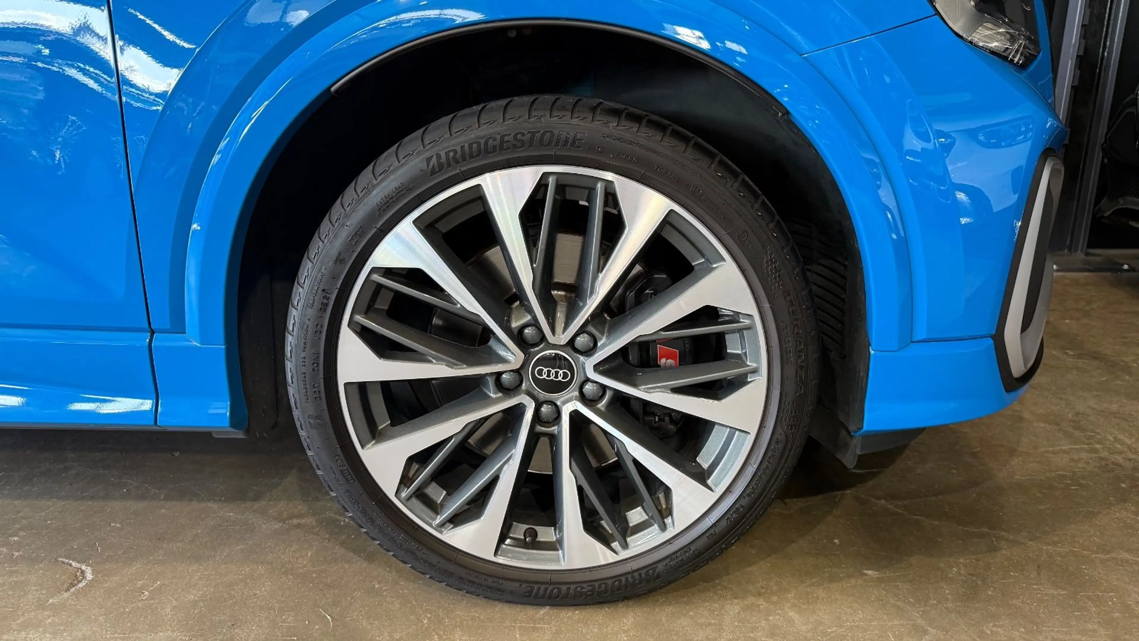 Audi SQ2 2.0 TFSI quattro ACC/AHK/SONDERFARBE — photo 7
