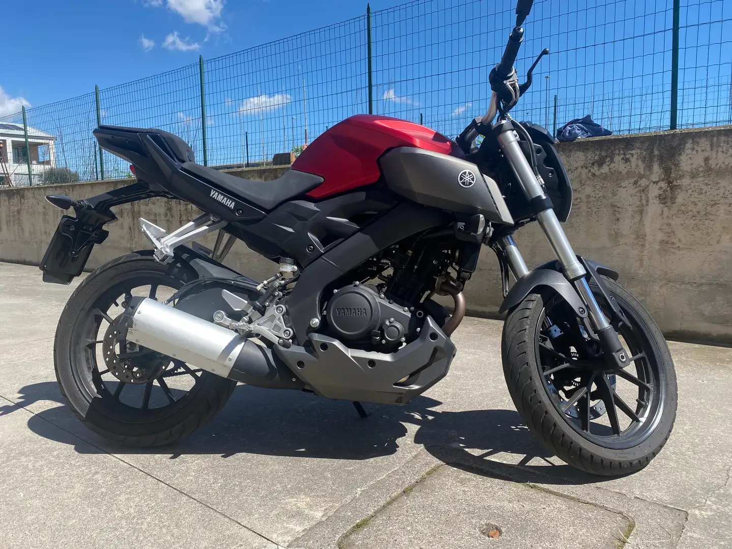 Yamaha MT-125 Rosso - 1