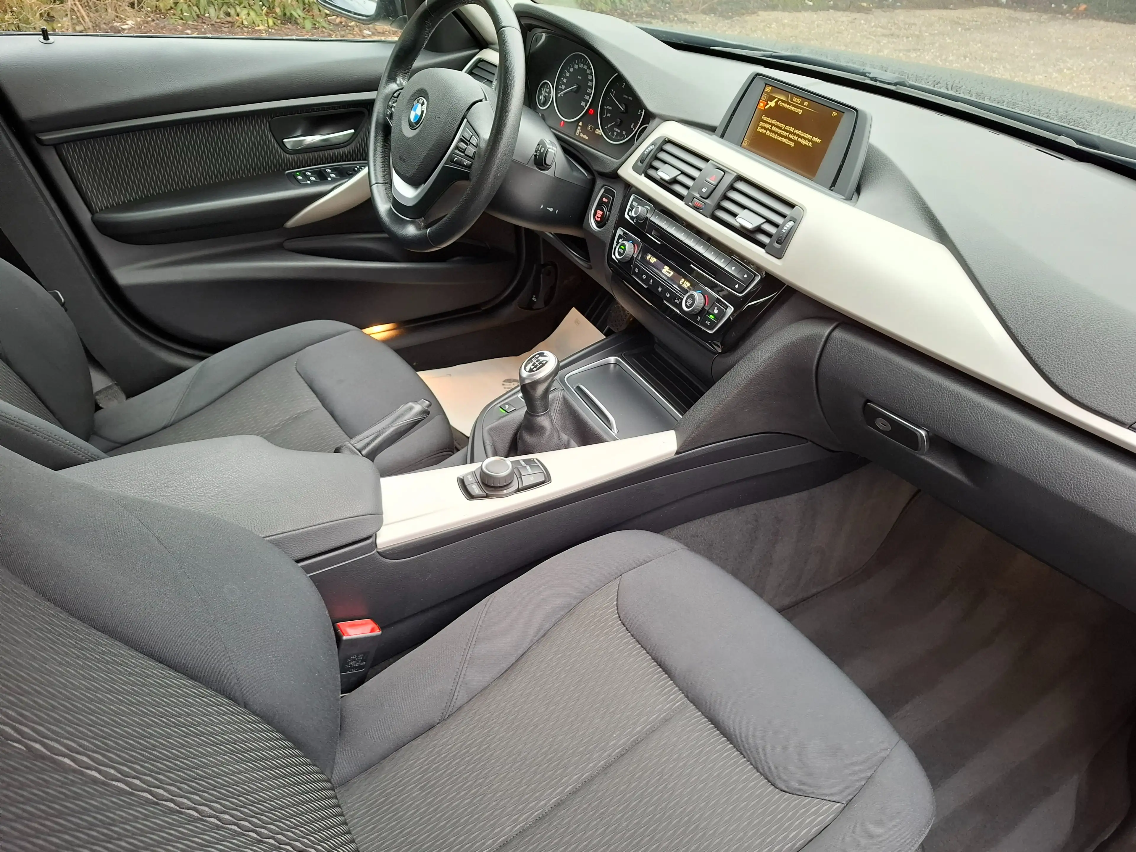 BMW 316 316 d Touring (Kombi) Advantage — photo 8