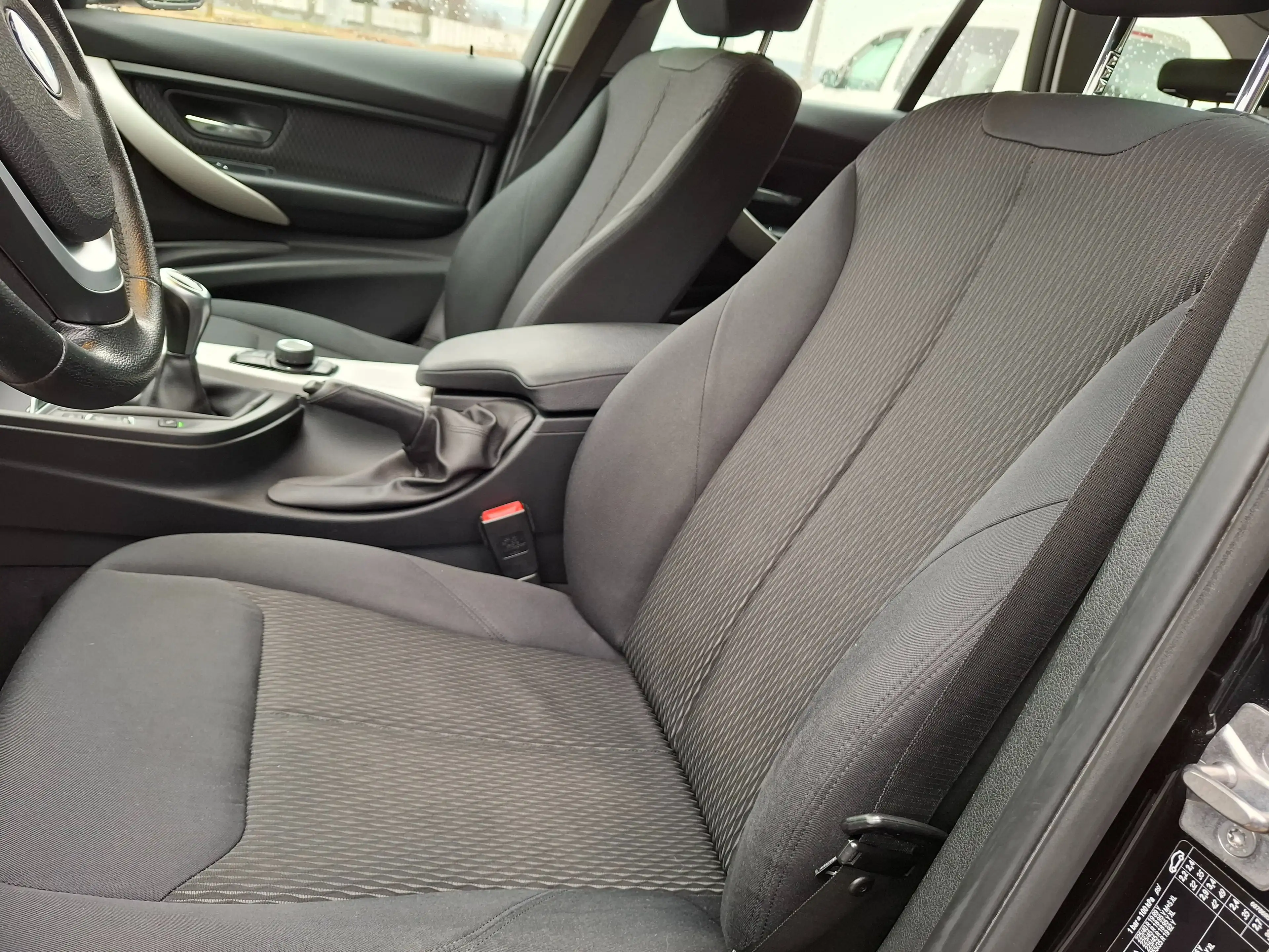 BMW 316 316 d Touring (Kombi) Advantage — photo 9
