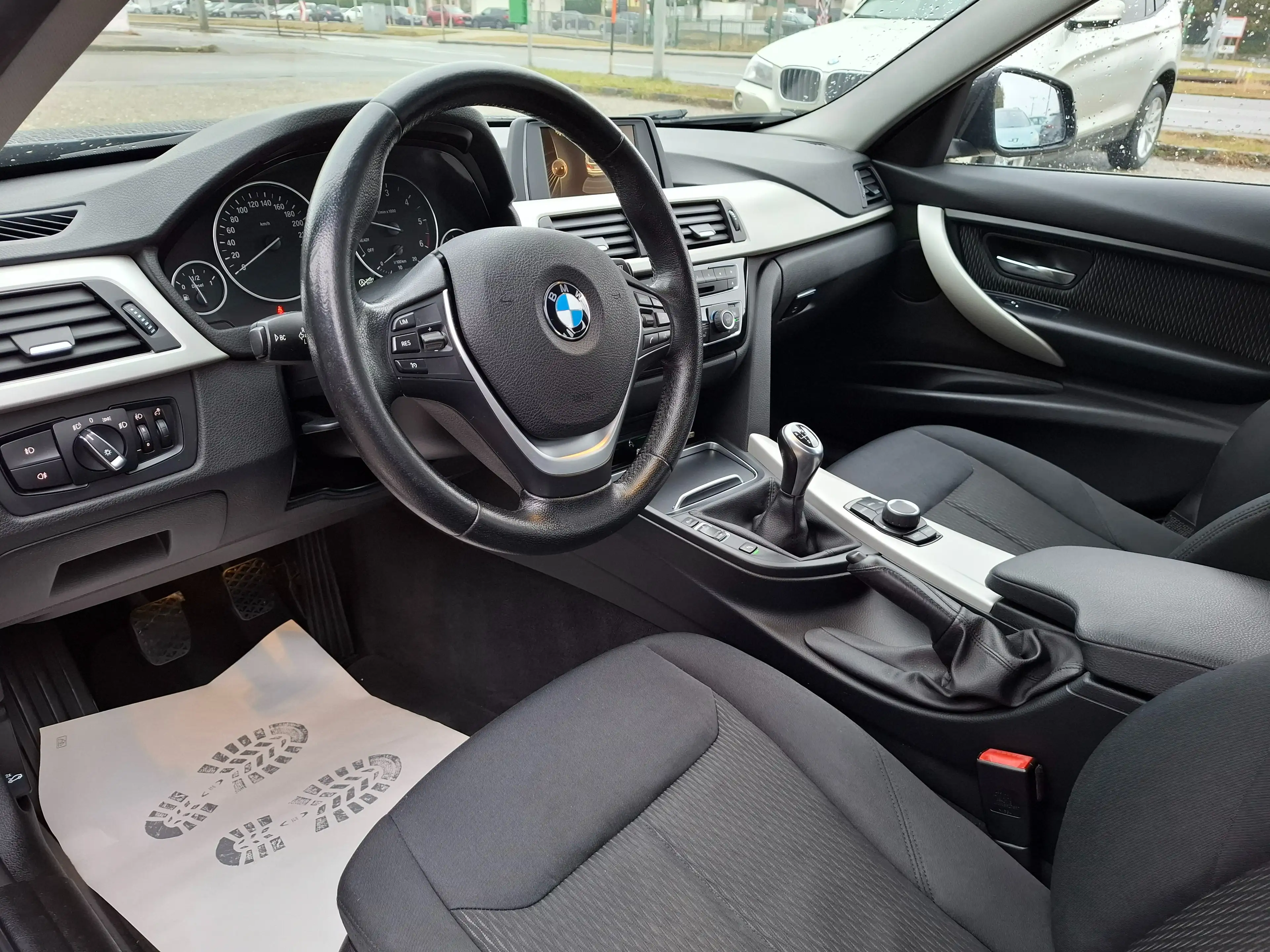 BMW 316 316 d Touring (Kombi) Advantage — photo 7