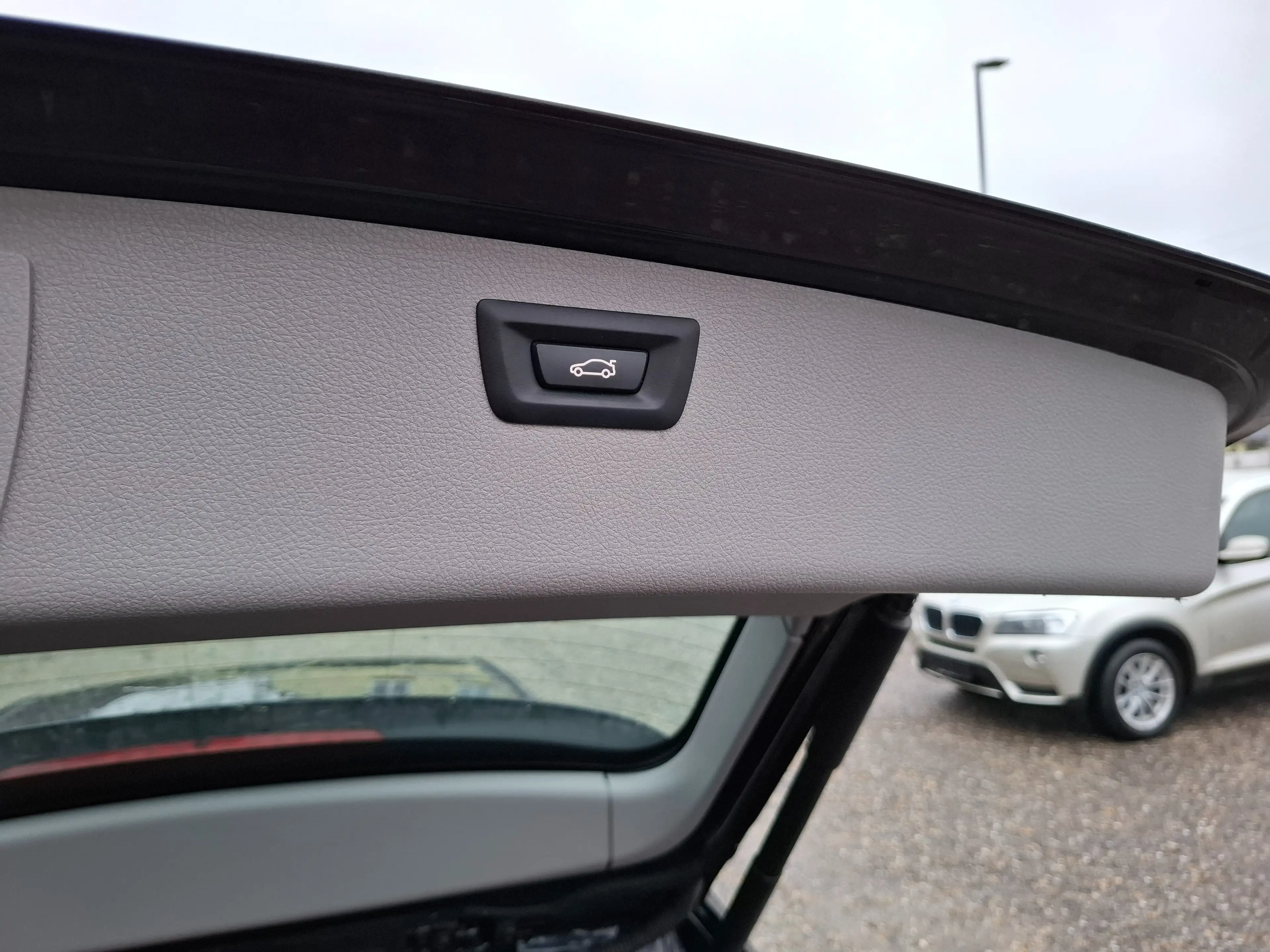 BMW 316 316 d Touring (Kombi) Advantage — photo 12