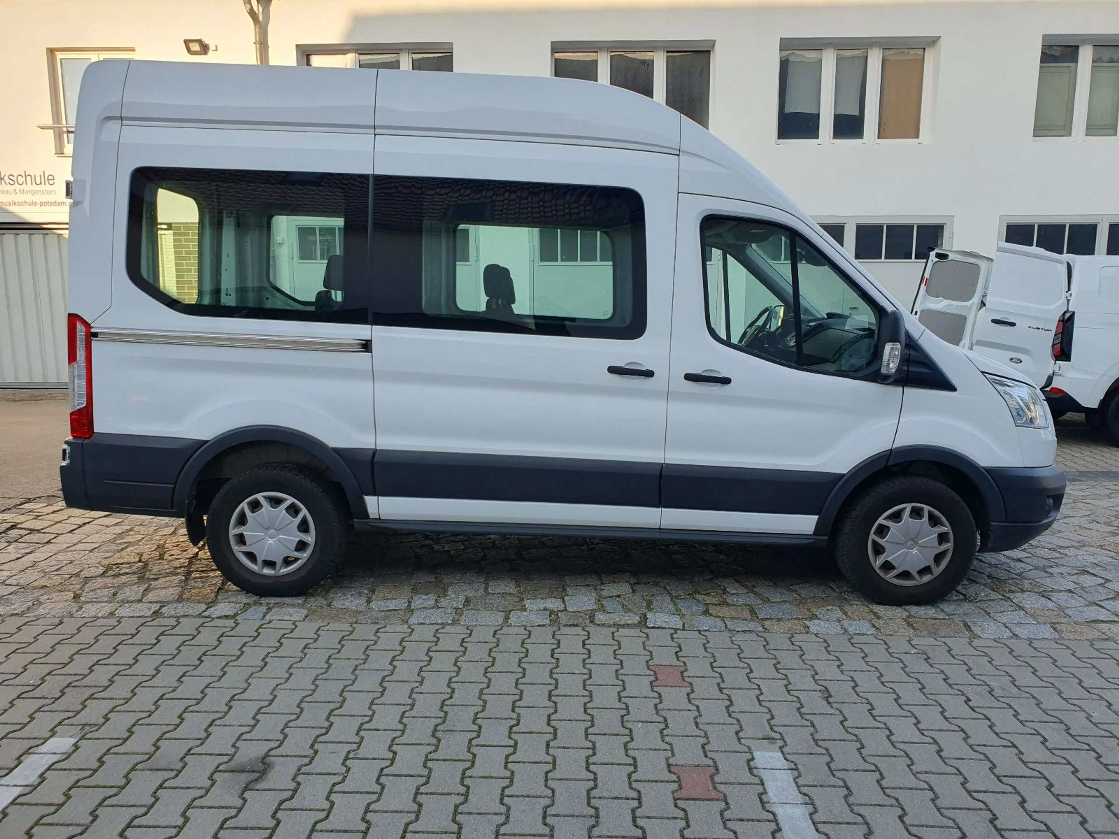Ford Transit Kombi 350 L2 Trend H3 Ahkpl. Kamera — photo 6