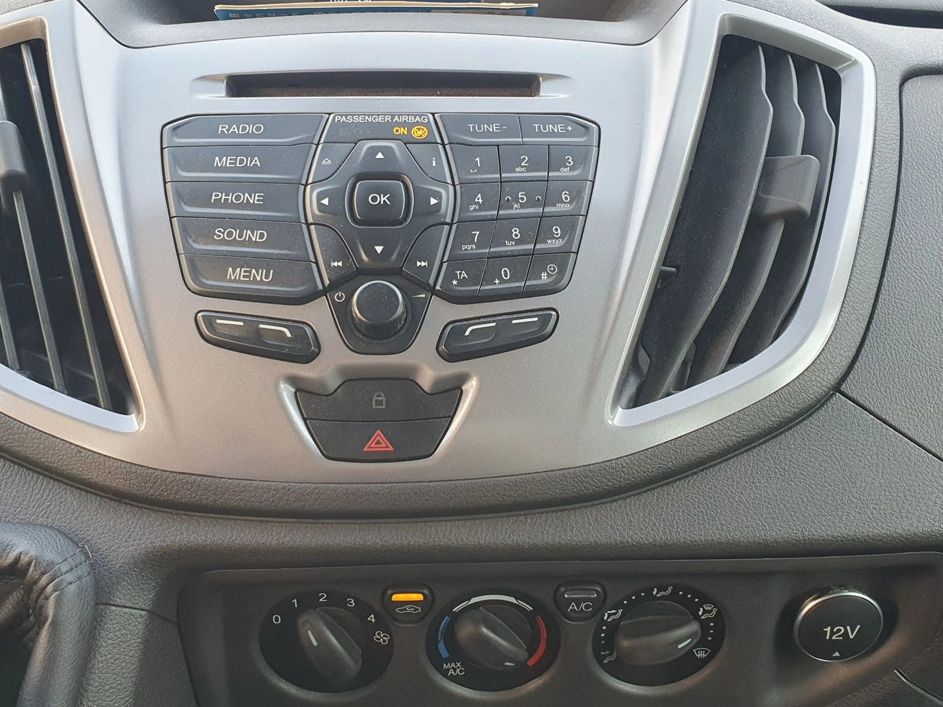 Ford Transit Kombi 350 L2 Trend H3 Ahkpl. Kamera — photo 21