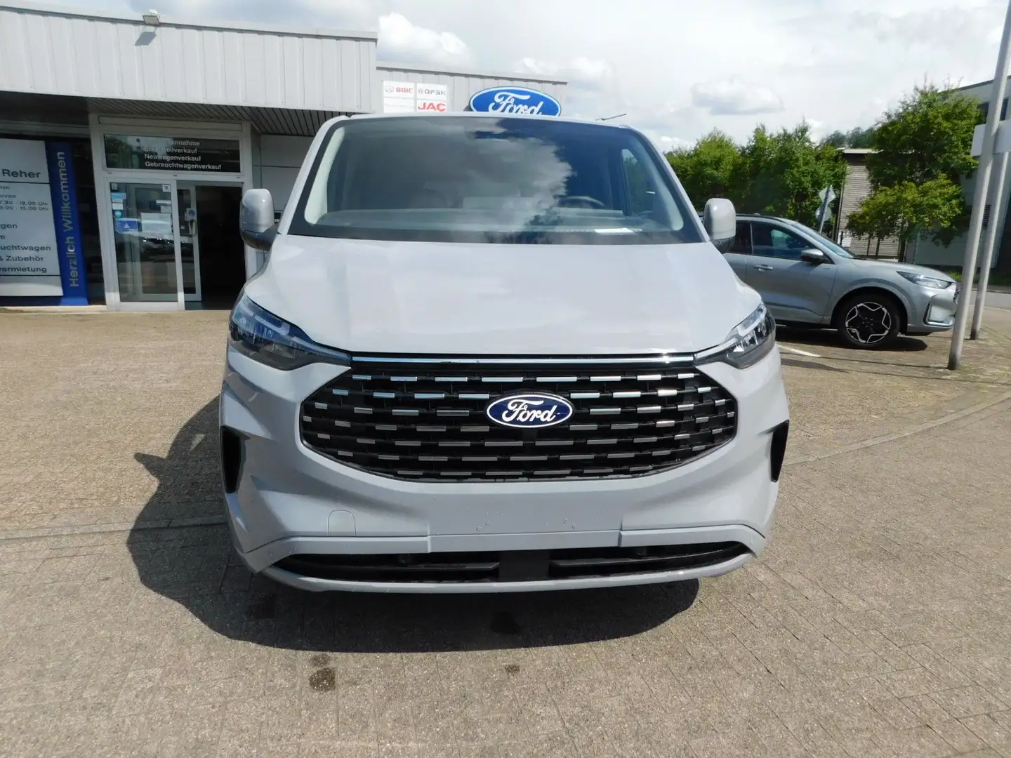 Ford Tourneo Custom 2.0 L2 Autom. Titanium Allrad AHK Gri - 2