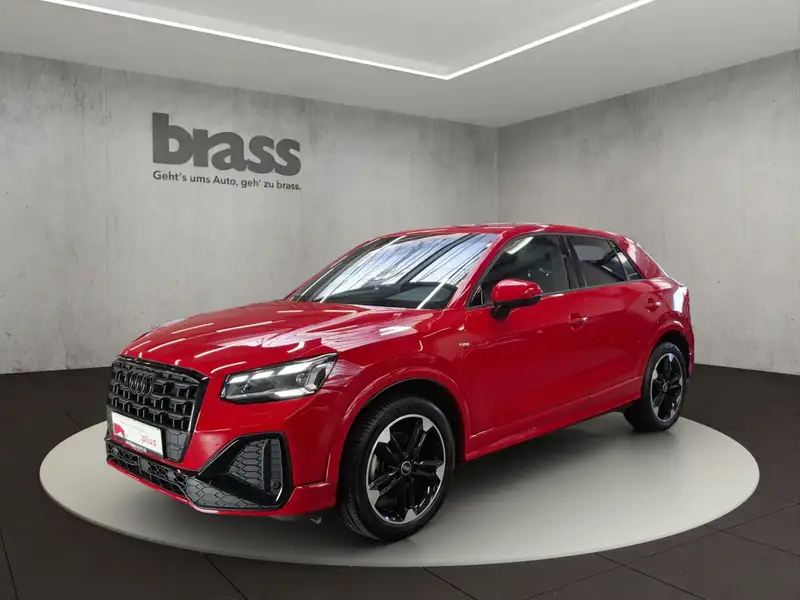 AUDI Q2