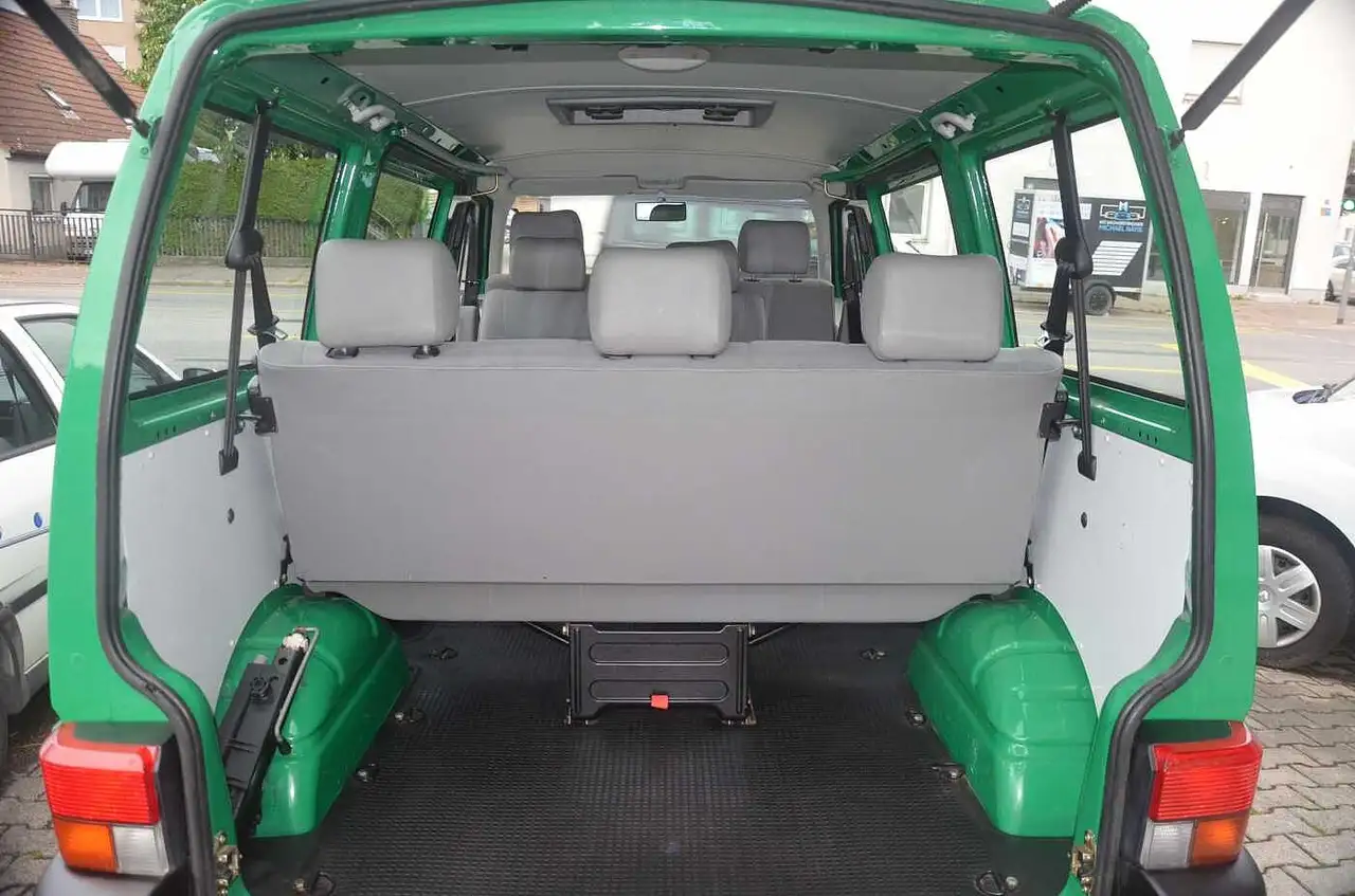 Volkswagen T4 Bus Kombi 2.5Benziner, KLIMA, 2 Schiebetüren, foto 6