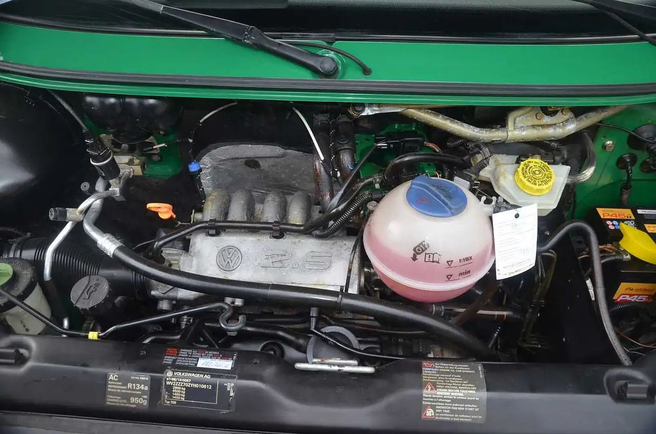 Volkswagen T4 Bus Kombi 2.5Benziner, KLIMA, 2 Schiebetüren, foto 7