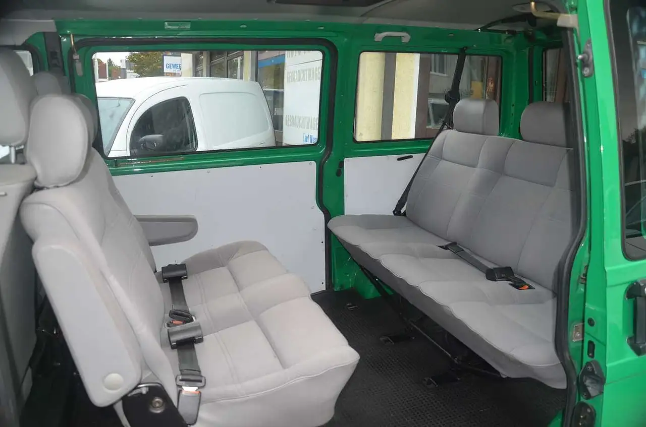 Volkswagen T4 Bus Kombi 2.5Benziner, KLIMA, 2 Schiebetüren, foto 4