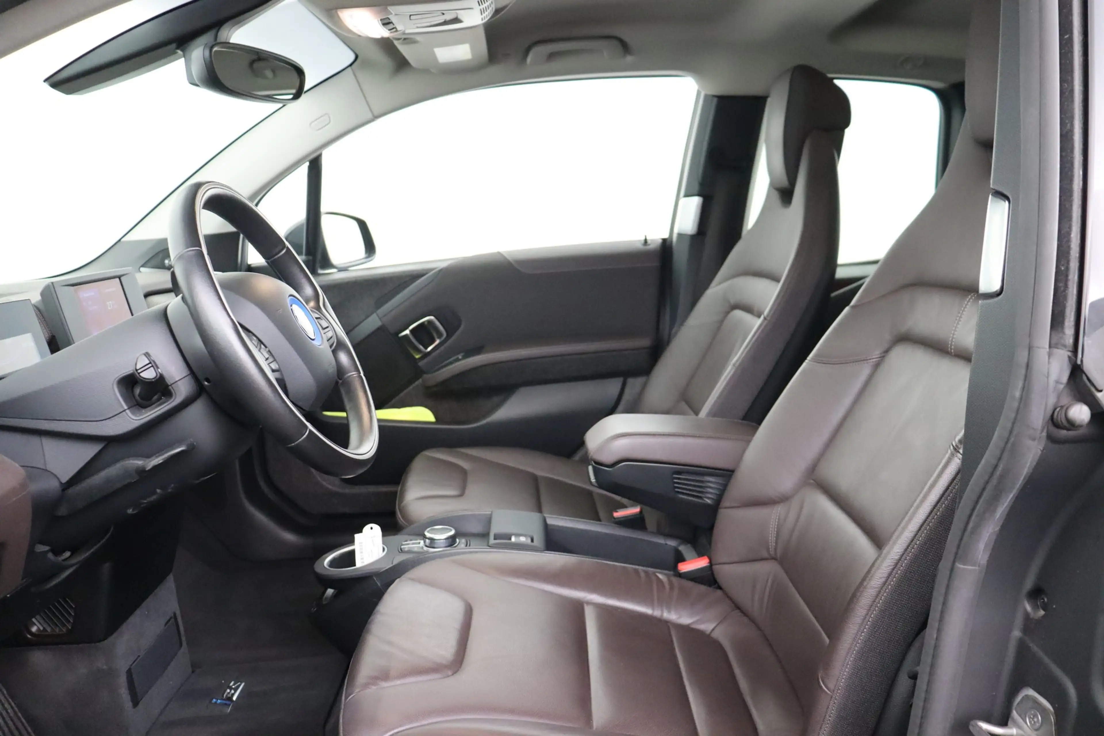 BMW i3 RANGE EXTENDER  120 Ah + GPS + CAMERA + PDC + CRUI — photo 12