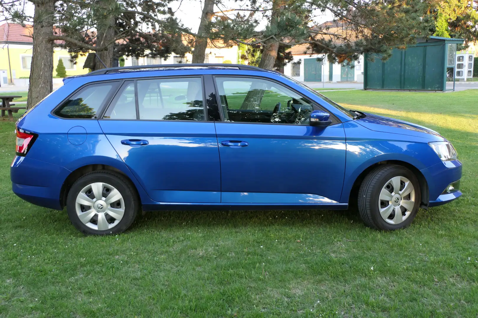 Skoda Fabia Fabia Combi 25|Pickerl Neu|38.500 km|Top Zustand Blau - 2