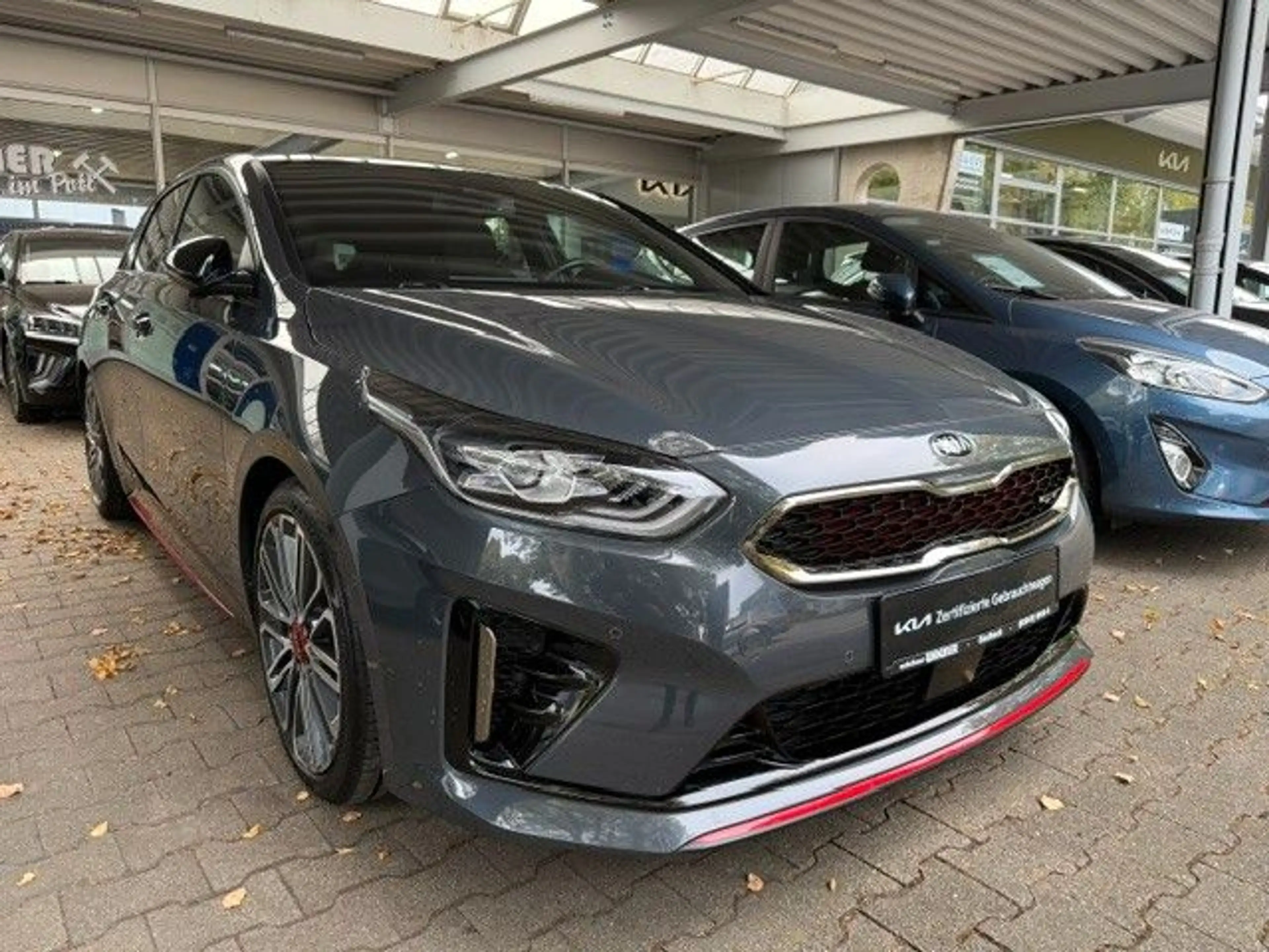 Kia ProCeed / pro_cee'd ProCeed pro cee'd / ProCeed GT- VOLLAUSSTATTU