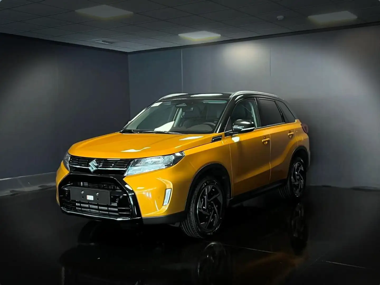 Suzuki Vitara 1.4 Hybrid 4WD AllGrip Top Giallo - 1